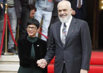 “Shqipëria ka dhënë garanci për vlerësim të plotë mjedisor për Zvërnecin”, Rama shpërndan deklaratën e Marta Kos