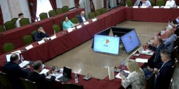 Debate për ndarjen e re territoriale, opozita: Nuk kemi kohë! Mazniku: Afatet i përcakton ligji