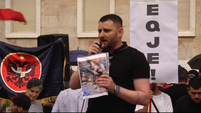 Protesta  qytetarët nisin marshimin në rrugët e Tiranës