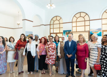 Ambasada e Republikës së Shqipërisë mirëpret ekspozitën e bashkëshorteve të ambasadorëve