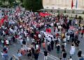 Pas anglezit të dehur, grupi i moldaveve te ‘Selvia’ i bashkohet protestës, nis ngritja e qeverisë teknike në Whatsapp