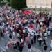 Pas anglezit të dehur, grupi i moldaveve te ‘Selvia’ i bashkohet protestës, nis ngritja e qeverisë teknike në Whatsapp