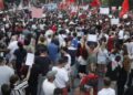 ‘Zvërneci’/ Qytetarët sërish në protestë në ditën e 8-ë, marshojnë drejt Kryeministrisë