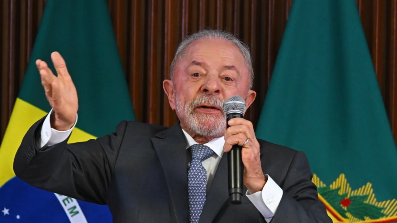  Do ta merrja menjëherë në ekip   Presidenti i Brazilit habit botën  Messi më i mirë se yjet e Seleçaos