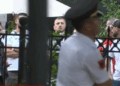 Tensione në protestën pranë Kuvendit, përplasje verbale me simpatizantë të PD-së dhe deputetin Ardit Bido