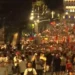 Pas 3 orësh protestë te Kryeministria, qytetarët nisin marshimin në rrugët e kryeqytetit. Përplasje me anëtarët e FRPD
