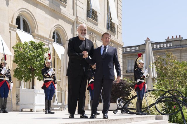 Macron pas takimit me Ramën  Shqipëria ka mbështetjen e Francës në rrugën drejt BE