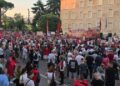 Protesta? Në bulevard vetëm skenografia, beteja reale bëhet në rrjet!