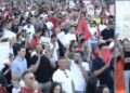 “Altin Dumanit t’i jepet edhe një mandat”/ Aktivisti thirrje nga protesta: SPAK të nisë arrestimet e politikanëve të korruptuar