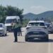Aksident me tre të plagosur në aksin Pogradec-Lin, një person bllokohet brenda mjetit