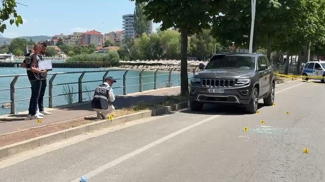 pogradec-i-riu-u-qellua-sot-me-arme-ne-kembe-autori-i-dyshuar-nje-vit-me-pare-u-plagos-nga-vellai-i-35-vjecarit-detaje