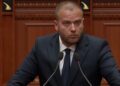 “Bëni teatër me Zvërneci”, deputeti socialist sulmon opozitën: Nuk folët kur duhej, dolët për show