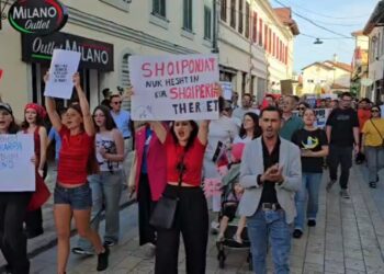 Protesta kundër resortit në Zvërnec shtrihet edhe në Shkodër