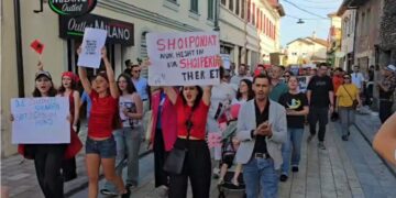 Protesta kundër resortit në Zvërnec shtrihet edhe në Shkodër