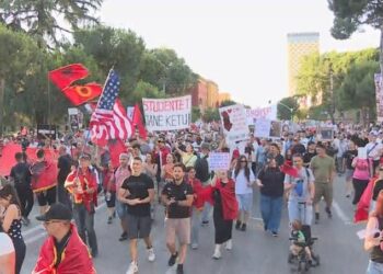 “Flamengos”, impakti i betejës globale anti-Trump nga Tirana