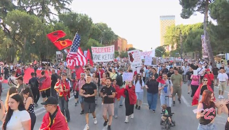  Flamengos   impakti i betejës globale anti Trump nga Tirana