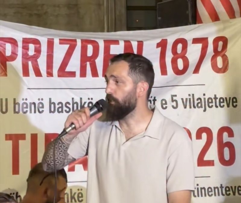 sinjale-per-dhune-sot-ne-proteste-nje-nga-organizatoret-e-tubimit-po-pash-makina-policie-do-ja-thyej-xhamat
