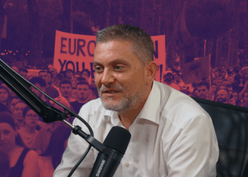 “Do bëjmë revolucion, por kundër kujt?”, historiani sjell shembull nga 1914 për protestat në Tiranë