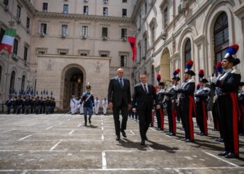 Marrëveshja për prodhimin e mjeteve lundruese ushtarake, ministri Nufi takon në Romë homologun e tij italian
