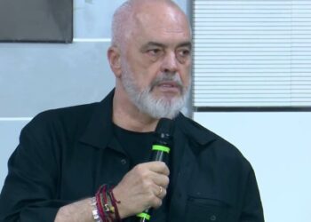 Rama ironizon 5 kushtet e protestës: Po jap dorëheqjen, po 4 kërkesat e tjera kush do t’i zgjidhë?