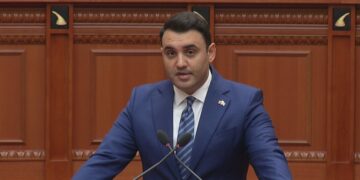 Deputeti i PD: Patronazhistët po ushtrojnë presion ndaj qytetarëve në rrjete sociale!