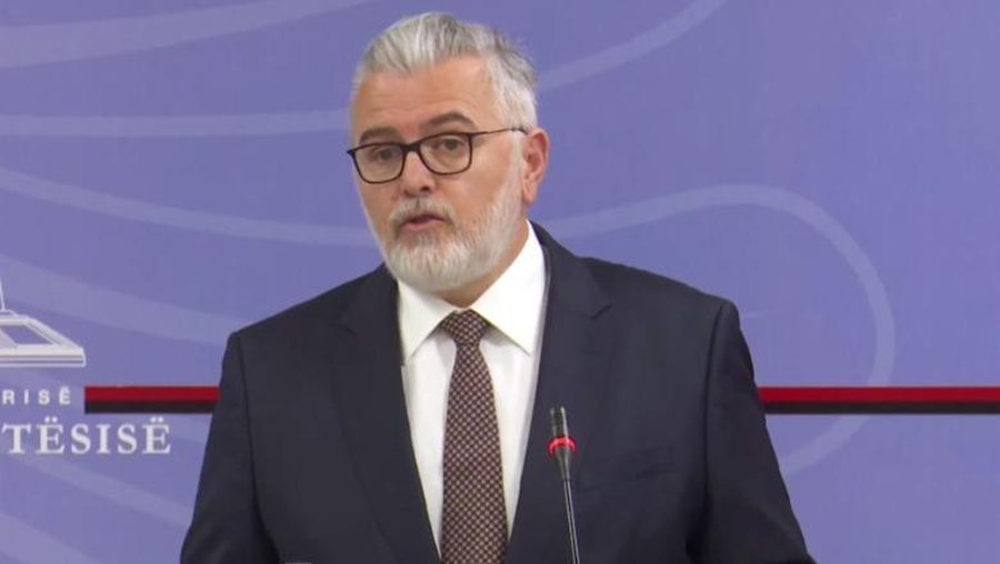 Ministri i Drejtësisë mesazh magjistratëve të rinj  Reforma nuk ka më fytyrën e ligjeve  ka fytyrën tuaj 