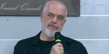 “Nëse fitoni në gjykatë, paratë e ngrira kthehen nga shteti”, Rama u përgjigjet banorëve të Zvërnecit