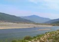 Gjendjet i pajetë një person në lumin Mat, dyshohet të jetë ish-oficeri Gardës! Autoritetet vijojnë hetimet