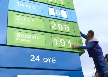 Sulmet e fundit Iran-Izrael godasin ekonominë globale, nafta “kërcen” menjëherë në bursë
