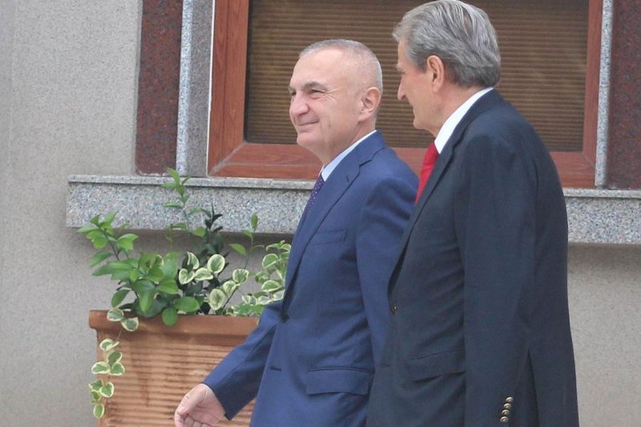 Heqja e non gratës së Berishës  Meta  U rrëzua një komplot mafioz me pasoja për Shqipërinë