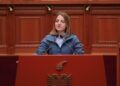 “Jam deputete e pavarur”, Marjana Koçeku largohet nga grupi parlamentar i PS