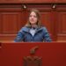 “Jam deputete e pavarur”, Marjana Koçeku largohet nga grupi parlamentar i PS