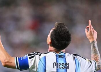 Argjentinë-Algjeri 3-0, Messi arrin rekordin e Miroslav Klose
