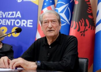 Berisha udhëzon pedagogët: Bëni gjithçka që kjo protestë të ketë sukses, mos dekurajoni studentët