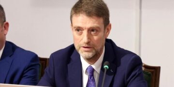 Hoxha përshëndet votimin në PE: Udhëtimi evropian i Shqipërisë po përparon