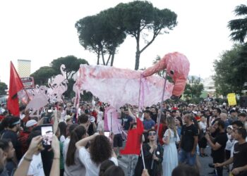Bllokuan rrugët e Tiranës jashtë orarit dhe perimetrit të lajmëruar, nisin hetimet për 27 protestues