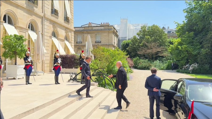 Rama pritet nga Macron në Pallatin Elysee