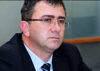 Strasburgu i jep të drejtë Ferdinand Elezit: Gjykata Europiane rrëzon shkarkimin nga vetingu