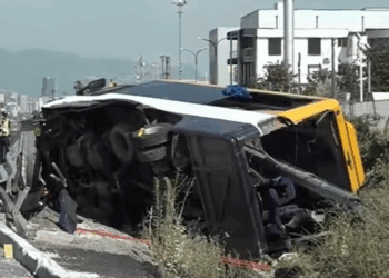 Zbardhen detaje të reja nga aksidenti i rëndë në autostradën Tiranë-Durrës, viktima shoferi i furgonit