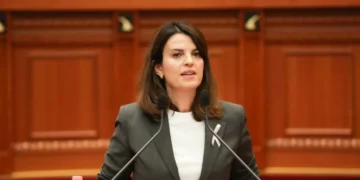 Koçiu: Investimi në Zvërnec është mundësi historike për turizmin shqiptar