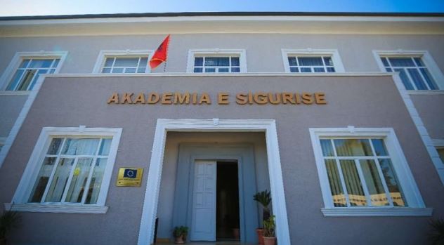 DETAJE   Shkon në 64 numri i studentëve të helmuar në Akademinë e Sigurisë