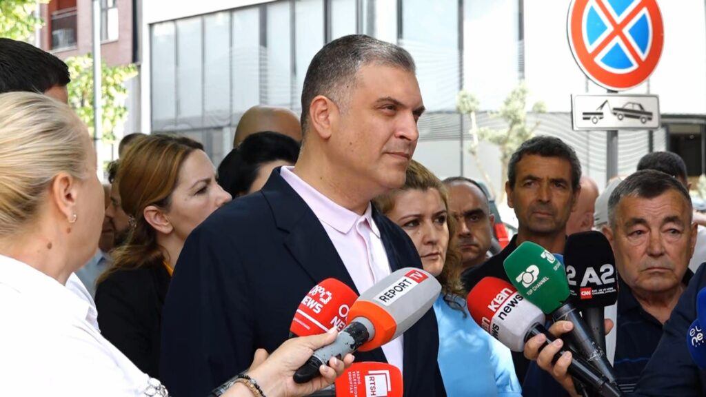 Sot gjyqi Meta Kryemadhi  Blushi kërkon transparencë  Seanca të jetë publike 