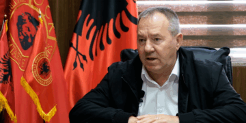 “Goxhaj s’është anëtar i Organizatës së Veteranëve”/ Gucati kundër protestave në Shqipëri: Mos i përdorni simbolet tona në tubime politike