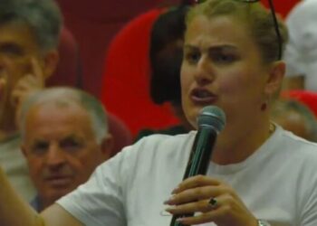 “Korça të shkrihet dhe të jetë Bashkia Maliq”, deklarata e punonjëses së administratës shkakton të qeshura