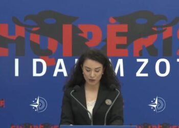 Ish-zyrtarja e PD-së: Protestat me “helm dhe djallëzi” po dëmtojnë Shqipërinë!