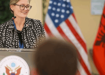 Van Horn: Shumë investitorë amerikanë të interesuar për Shqipërinë!