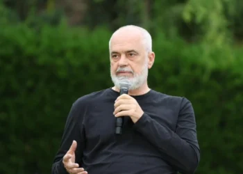 “Unë nuk jam kumbari i Shqipërisë”, Rama për FT: Nëse nuk do të ishte Kushner, askujt nuk do t’i interesonte për flamingot dhe Shqipërinë