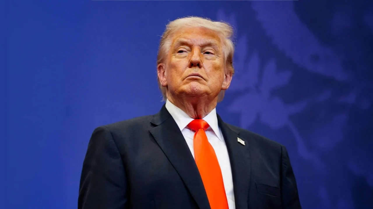Trump rrit tonet ndaj Iranit  Bombardimet mund të rifillojnë