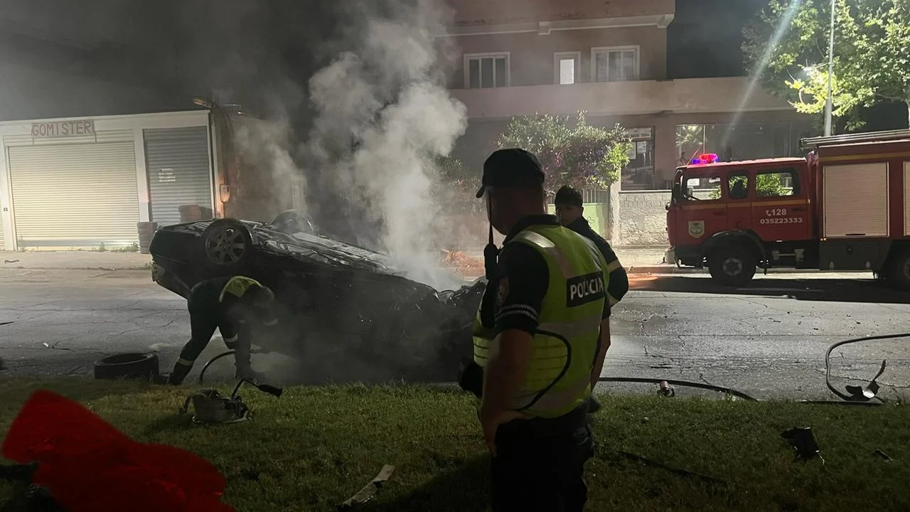 Aksident i rëndë në Lushnje   Benz  i përplaset me bordurën e rrethrrotullimit  ndërron jetë 43 vjeçari