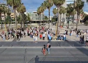 Qytetarët mblidhen edhe në Durrës, protestë për mbrojtjen e tokave dhe zgjidhjen e problemeve